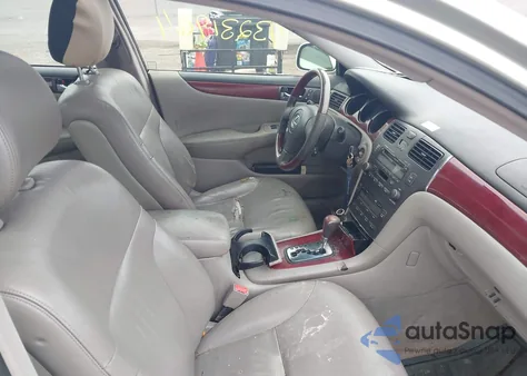 2003 Lexus Es 300 from USA, damaged, VIN JTHBF30G930105466